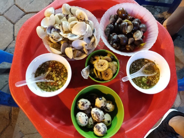 Hanoi blog: let's explore the best street food in Hanoi [2024 updated ...