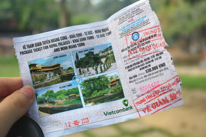 From 2020, admission fees to all famous sites in Hue increase by about 2 dollars/place. Thus, we need to make the most of the combo tickets offered. Those tickets provide admissions to all the most attractive sites in Hue including the Imperial Citadel, Royal tombs, An Dinh palace, etc. and there are 3 different combos which are valid for 2 days, thus, just take your time to visit those attractions.