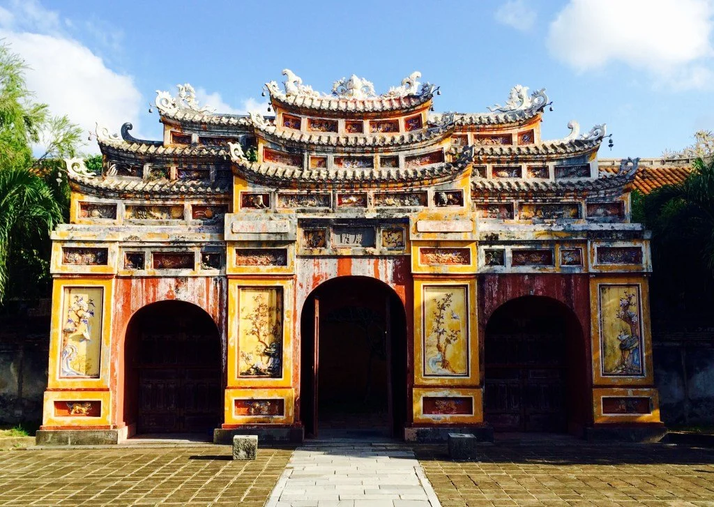 Travel-to-Hue