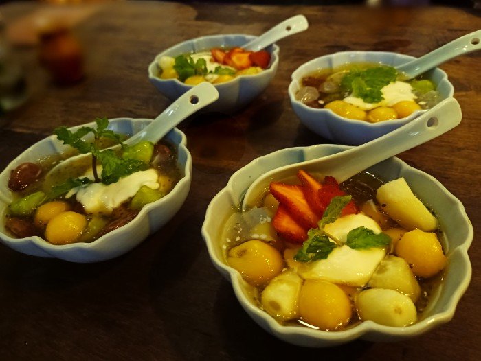 uu dam chay restaurant is one of the best vegan restaurant in Hanoi