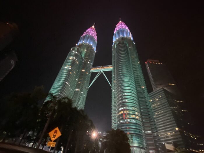 beautiful-attraction-in-kl-kuala-lumpur-what-to-do-places-to-visit-of-interestpetronas-tower-malaysia- unique-free-cool-things-to-do-in-kuala-lumpur