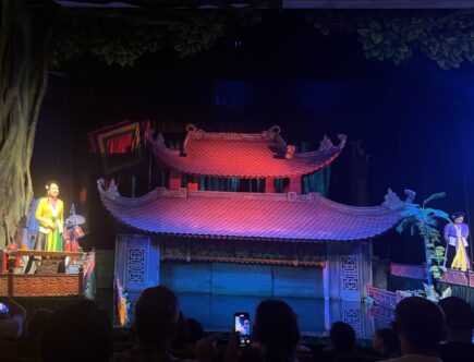 water-puppet-show-thang-long-hanoi-vietnam